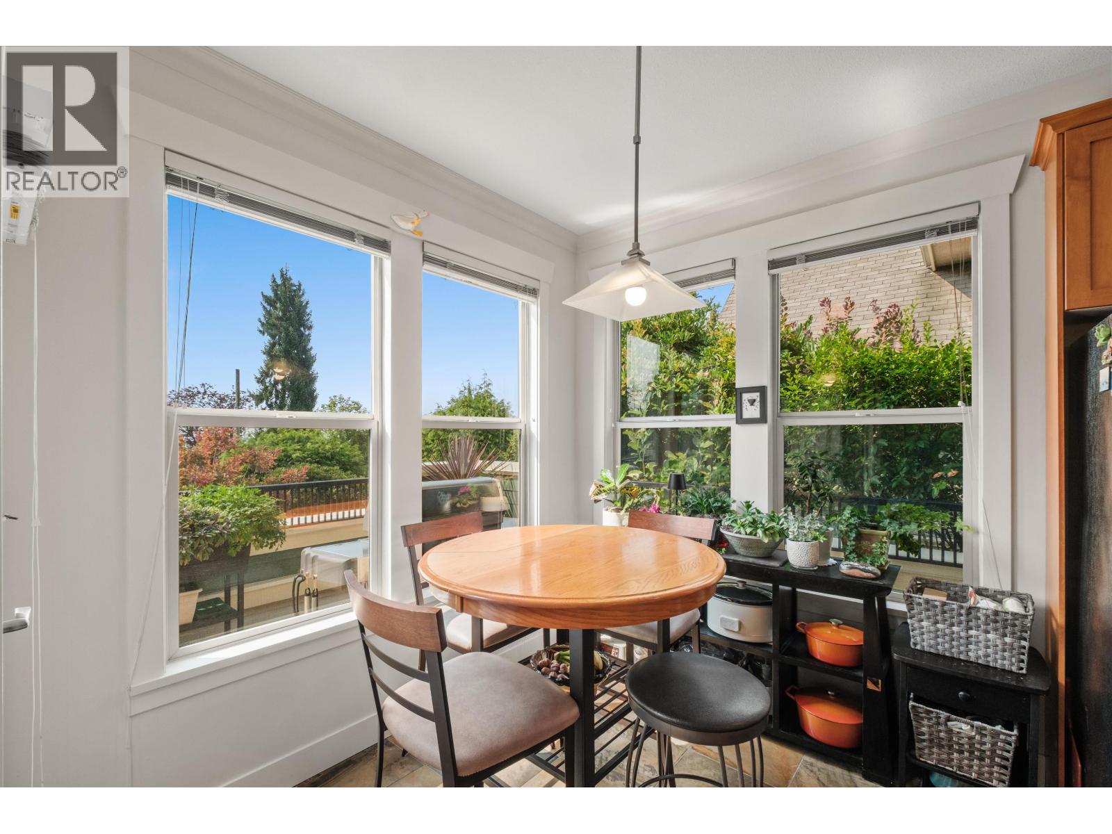 261 E Queens Road, North Vancouver, British Columbia  V7N 4N7 - Photo 7 - R3157218