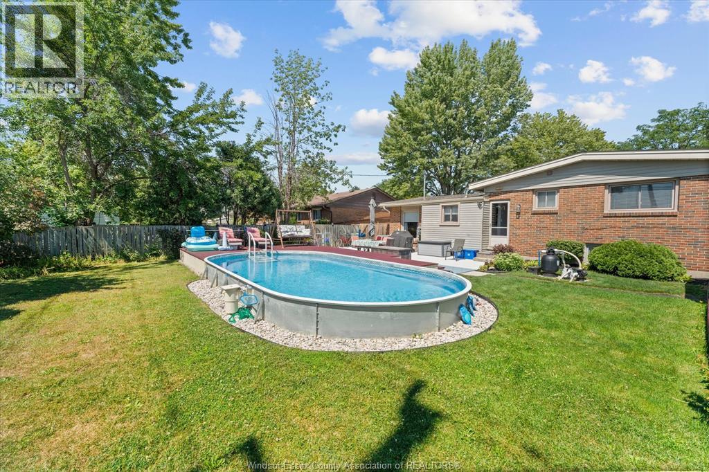 4235 Mitchell Crescent, Windsor, Ontario  N9G 2G1 - Photo 36 - 26020310
