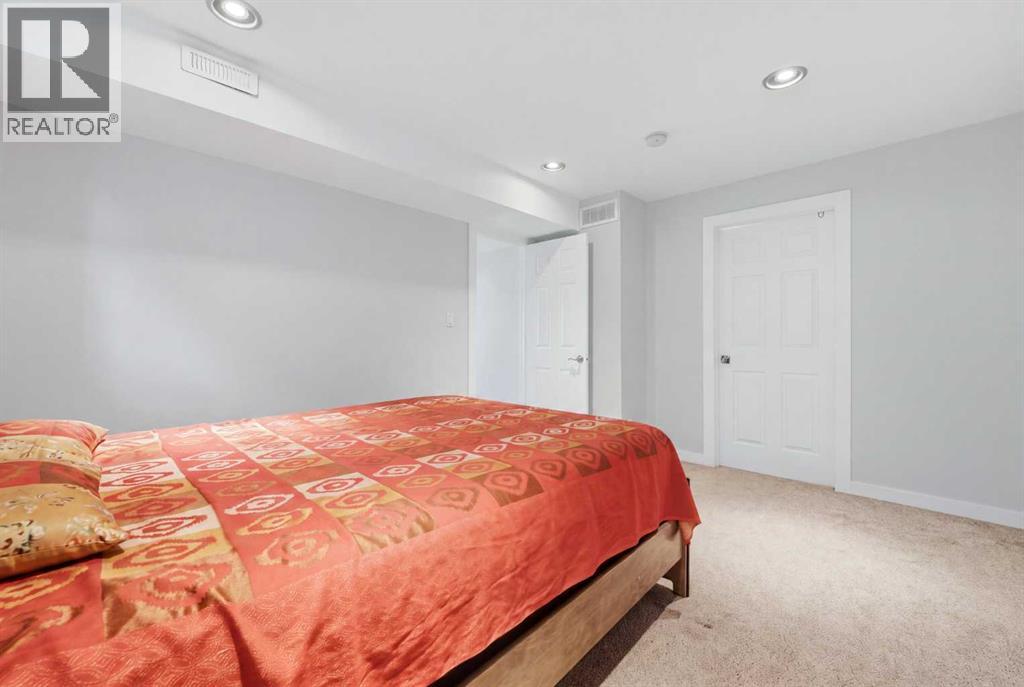 195 St Moritz Terrace SW, Calgary, Alberta  T3H 5X9 - Photo 48 - A2335136