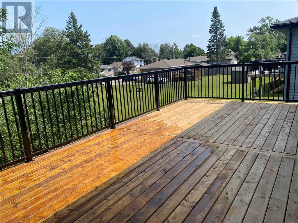 144 Meadowbrook Road Unit# Main Floor, Azilda, Ontario  P0M 1B0 - Photo 18 - 2129504