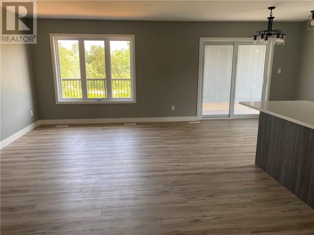 144 Meadowbrook Road Unit# Main Floor, Azilda, Ontario  P0M 1B0 - Photo 19 - 2129504