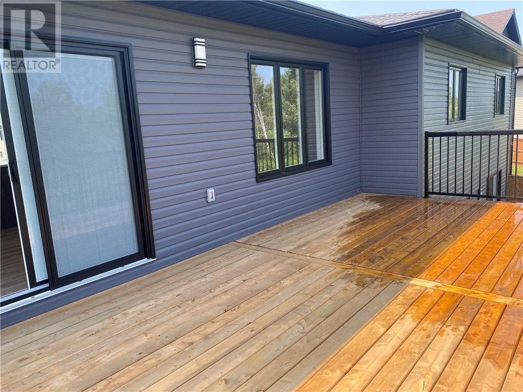 144 Meadowbrook Road Unit# Main Floor, Azilda, Ontario  P0M 1B0 - Photo 20 - 2129504