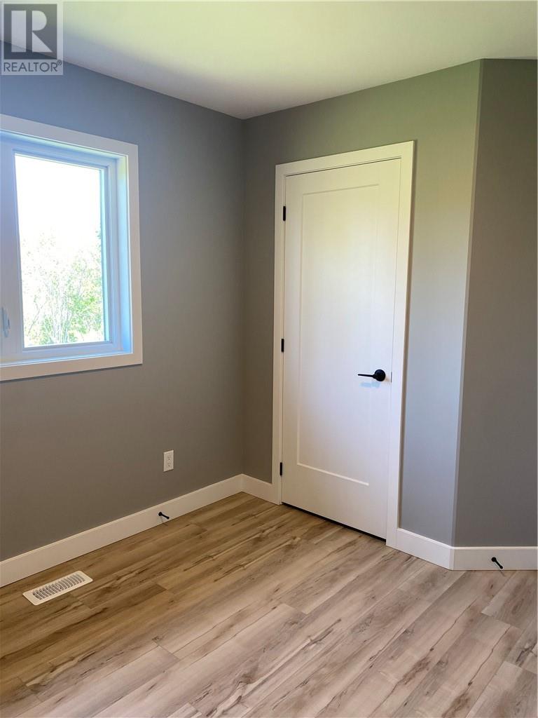 144 Meadowbrook Road Unit# Main Floor, Azilda, Ontario  P0M 1B0 - Photo 36 - 2129504