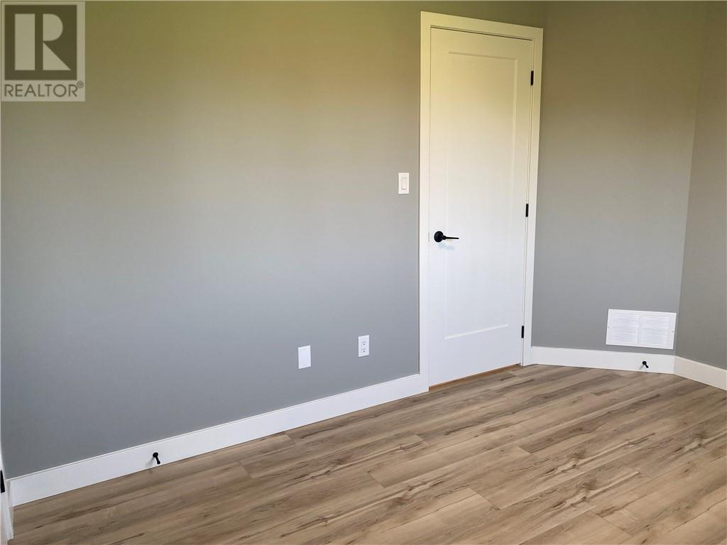 144 Meadowbrook Road Unit# Main Floor, Azilda, Ontario  P0M 1B0 - Photo 37 - 2129504