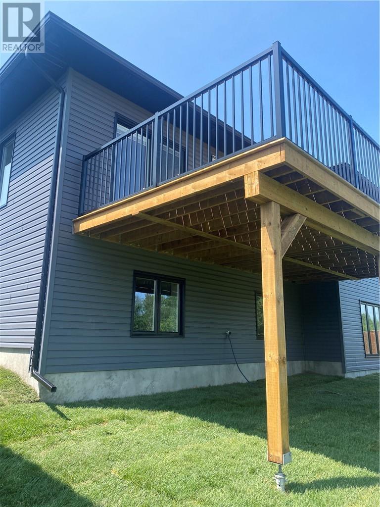 144 Meadowbrook Road Unit# Main Floor, Azilda, Ontario  P0M 1B0 - Photo 44 - 2129504