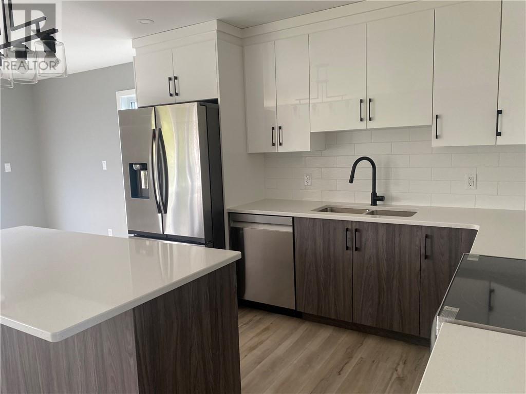 144 Meadowbrook Road Unit# Main Floor, Azilda, Ontario  P0M 1B0 - Photo 8 - 2129504