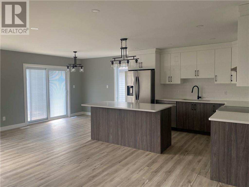 144 Meadowbrook Road Unit# Main Floor, Azilda, Ontario  P0M 1B0 - Photo 5 - 2129504