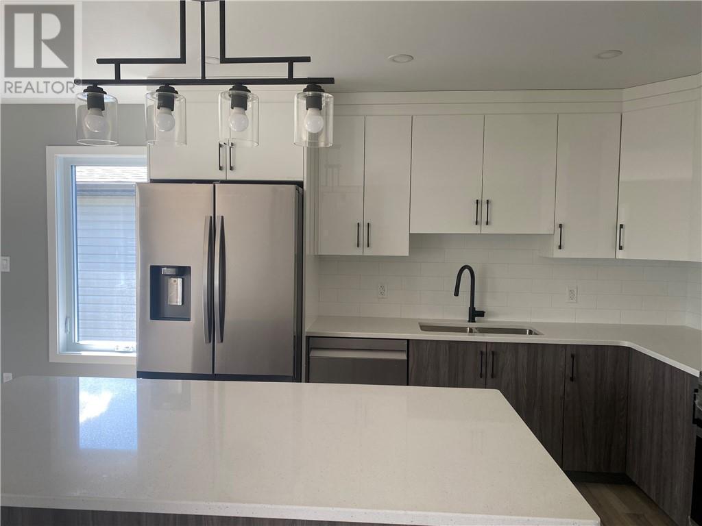 144 Meadowbrook Road Unit# Main Floor, Azilda, Ontario  P0M 1B0 - Photo 9 - 2129504