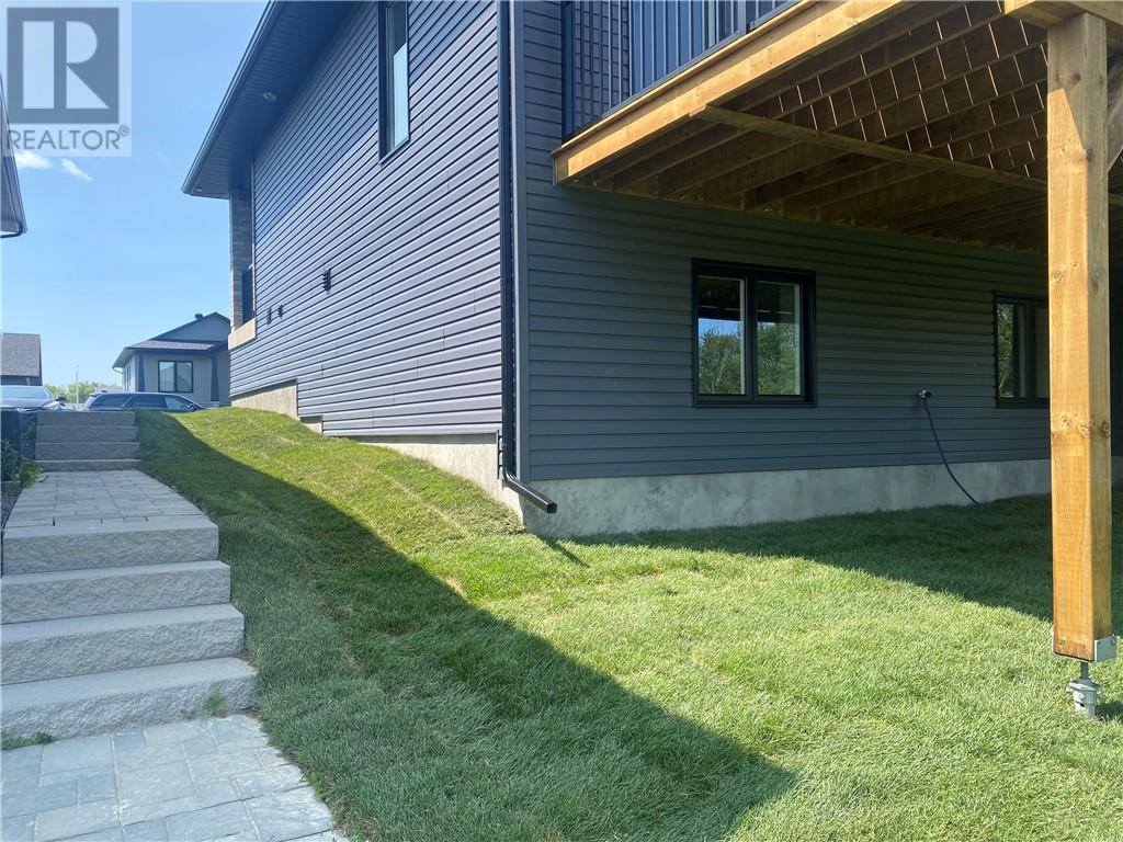 144 Meadowbrook Road Unit# Lower Unit, Azilda, Ontario  P0M 1B0 - Photo 37 - 2129508