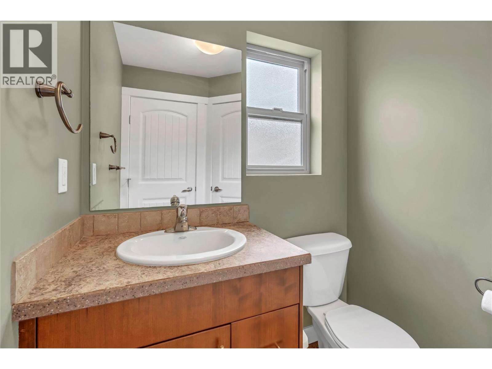 584 Westminster Avenue W Unit# 102, Penticton, British Columbia V2A 1K6 - Photo 14 - 10376944