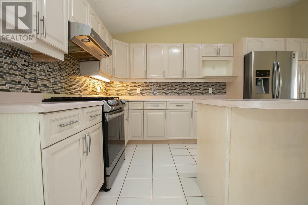 987 Lake St, Sault Ste. Marie, Ontario  P6B 6C9 - Photo 22 - SM262232