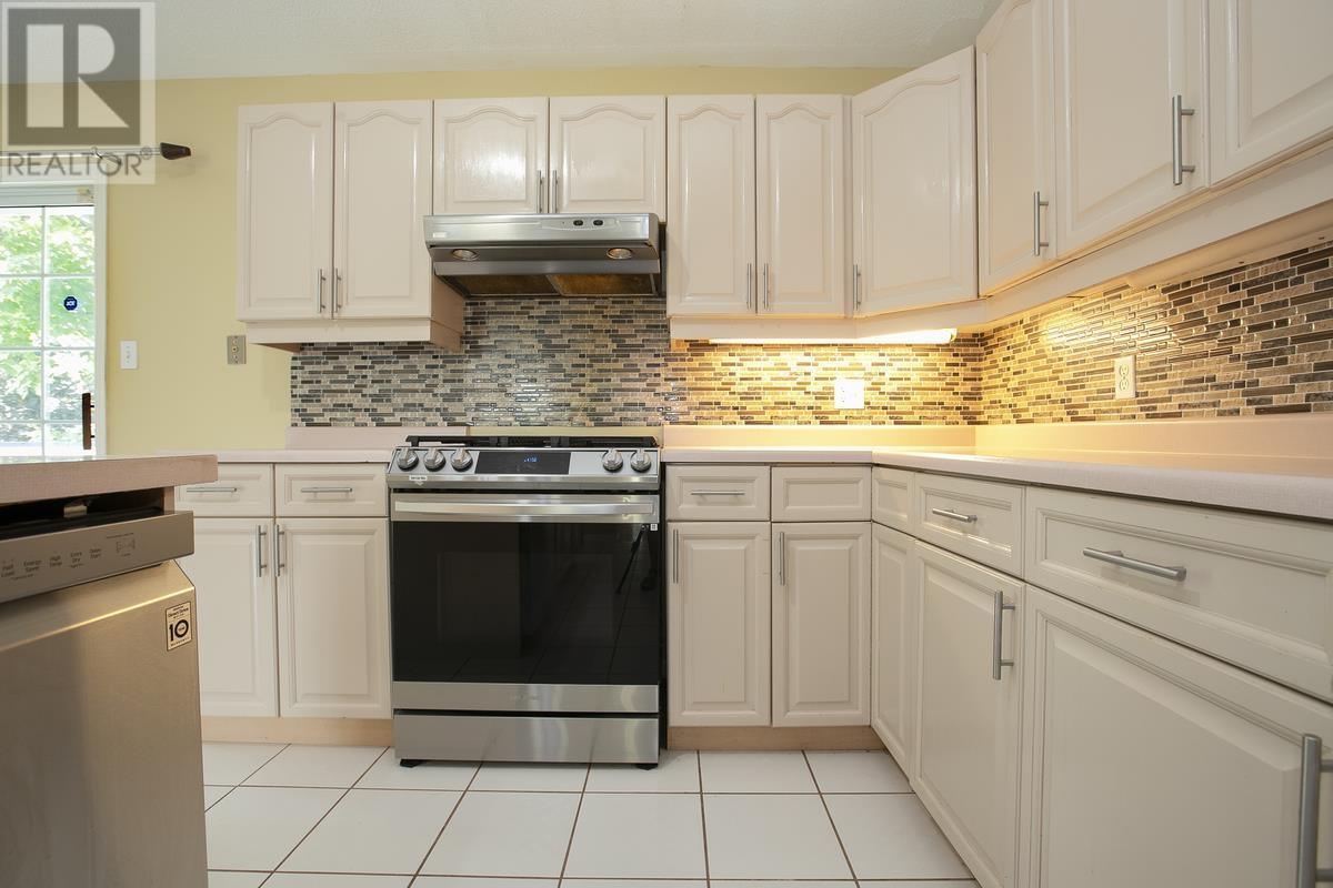 987 Lake St, Sault Ste. Marie, Ontario  P6B 6C9 - Photo 24 - SM262232