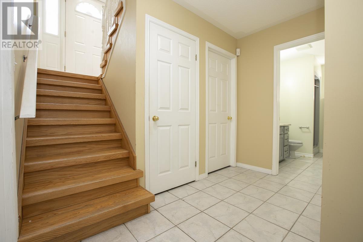 987 Lake St, Sault Ste. Marie, Ontario  P6B 6C9 - Photo 37 - SM262232