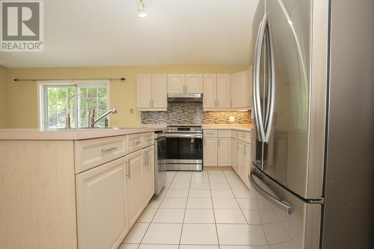 987 Lake St, Sault Ste. Marie, Ontario  P6B 6C9 - Photo 25 - SM262232