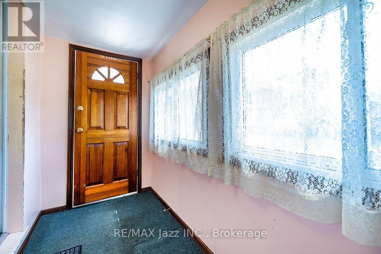 150 Verdun Road, Oshawa, Ontario  L1H 5S8 - Photo 21 - E13693250