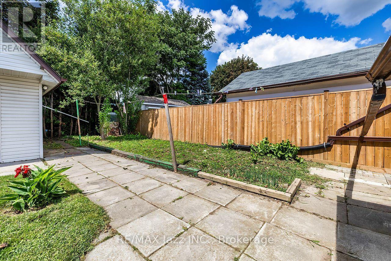 150 Verdun Road, Oshawa, Ontario  L1H 5S8 - Photo 28 - E13693250