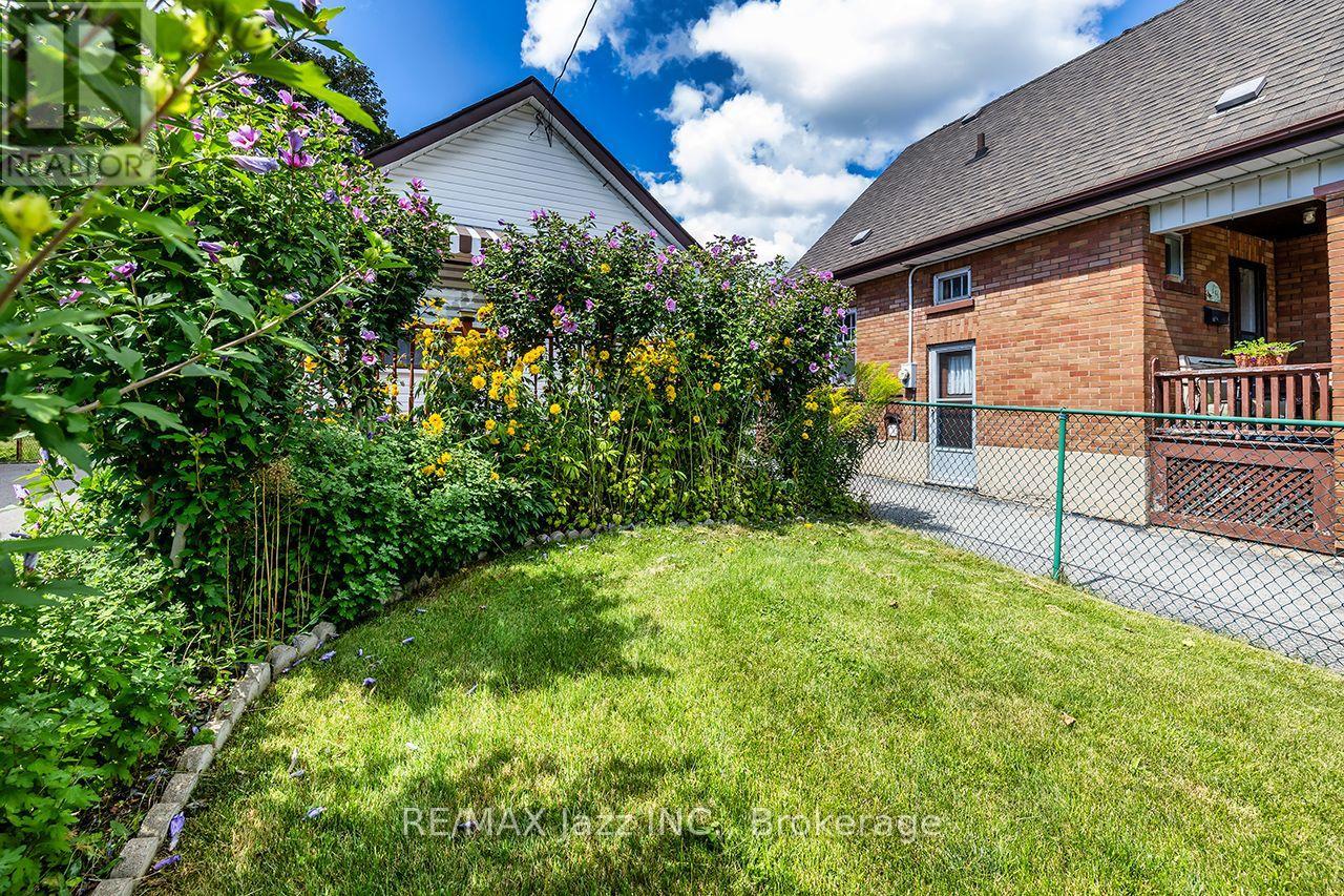 150 Verdun Road, Oshawa, Ontario  L1H 5S8 - Photo 3 - E13693250