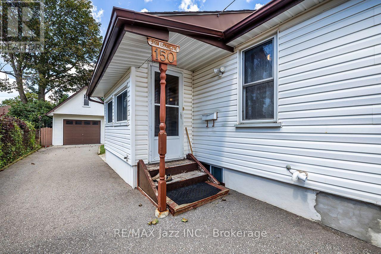 150 Verdun Road, Oshawa, Ontario  L1H 5S8 - Photo 5 - E13693250