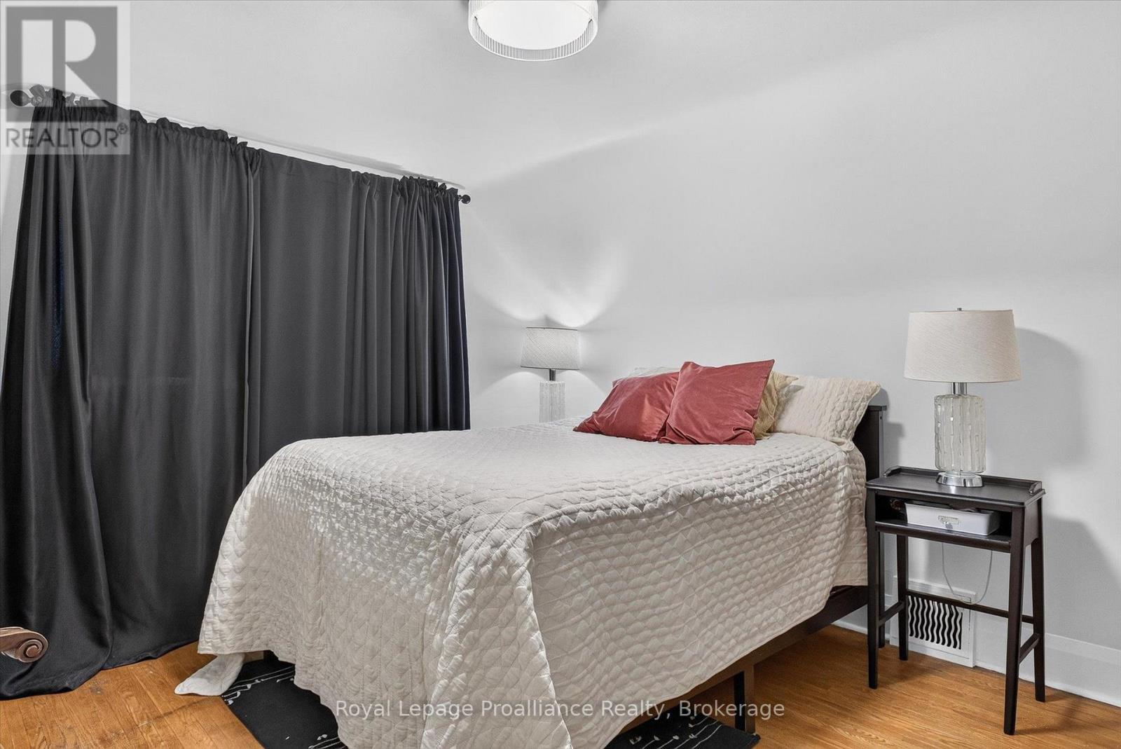 71 Lansdowne Street W, Peterborough, Ontario  K9J 1Y2 - Photo 22 - X13693328