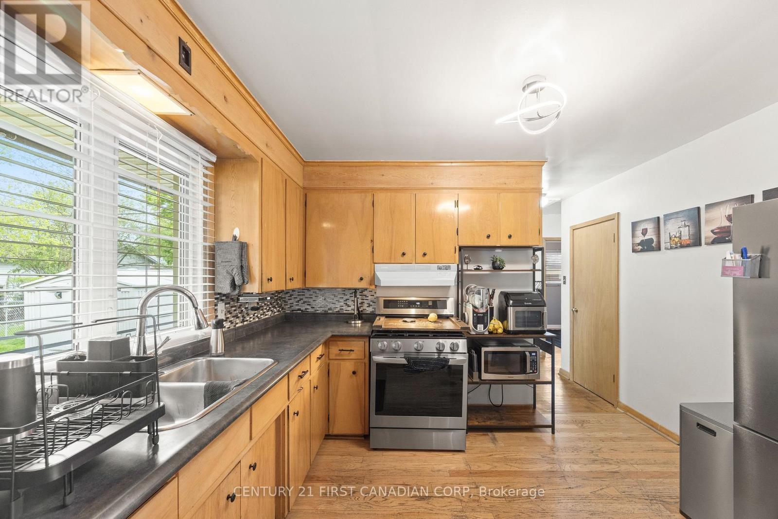 58 Centre Crescent N, London South, Ontario  N6J 2Z6 - Photo 13 - X13693212