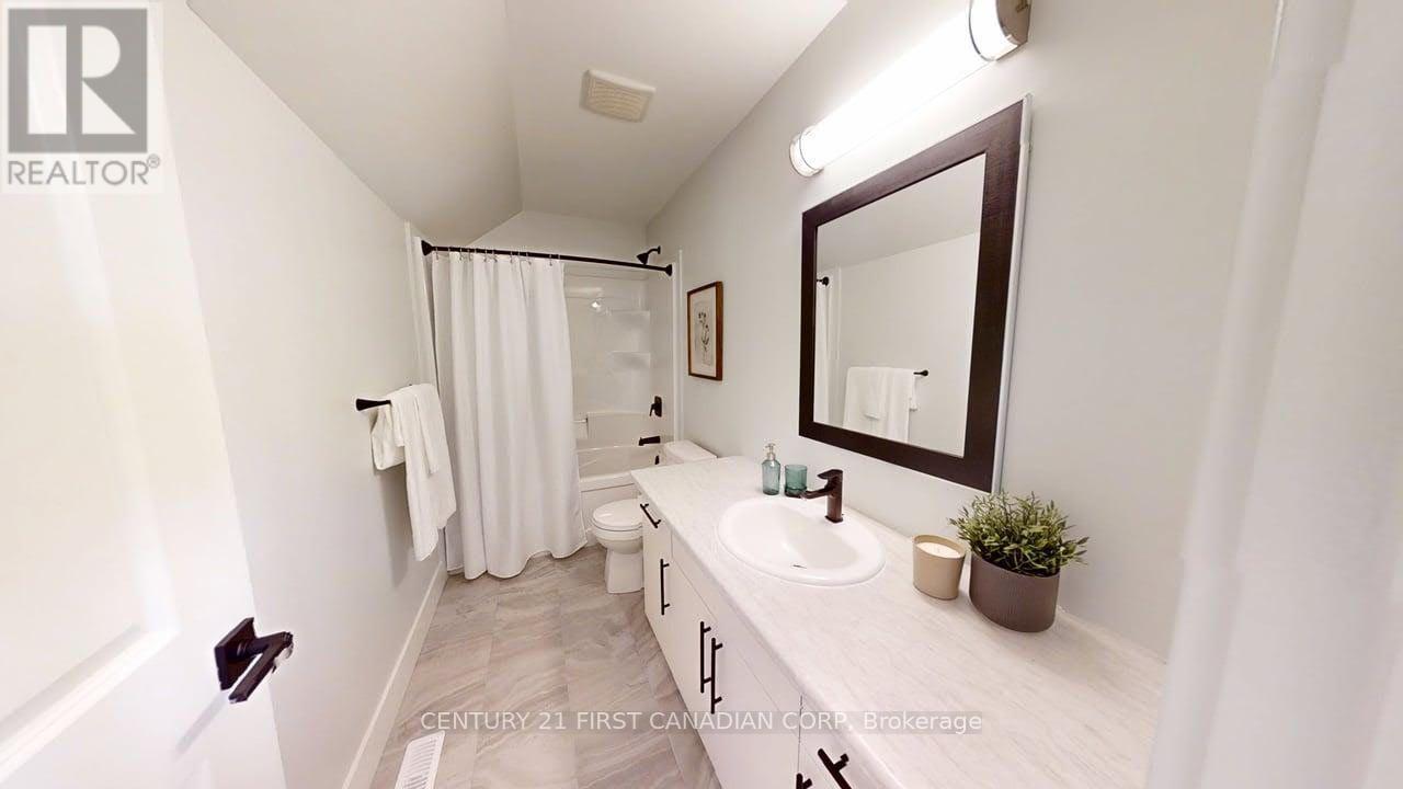 1233 Tulloch Avenue, London South, Ontario  N6M 0L8 - Photo 13 - X13693218