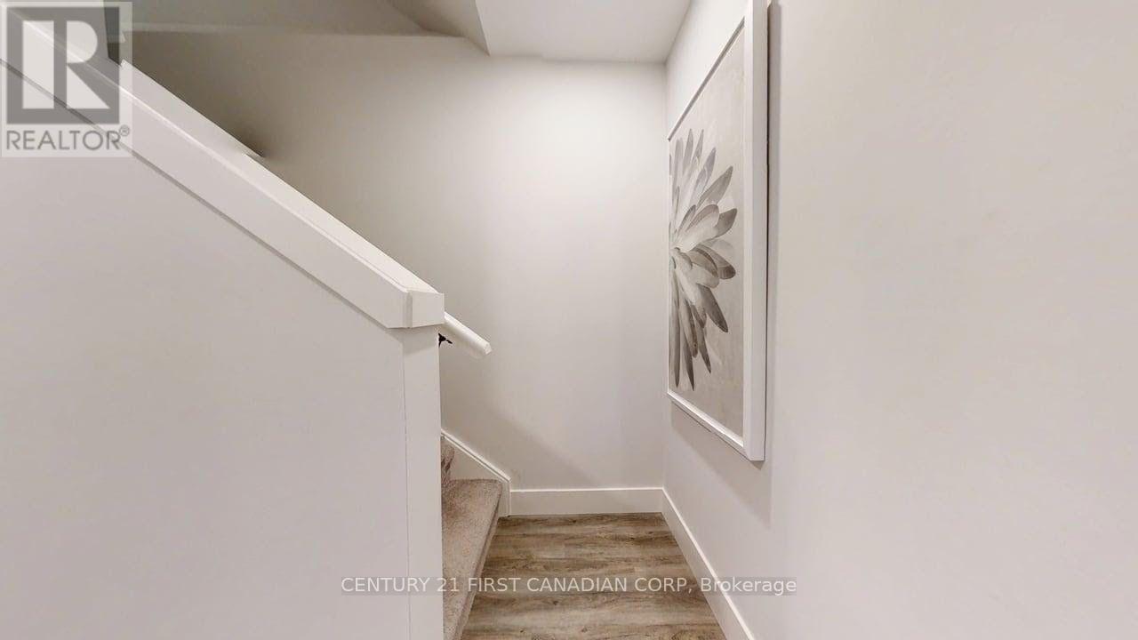 1233 Tulloch Avenue, London South, Ontario  N6M 0L8 - Photo 15 - X13693218