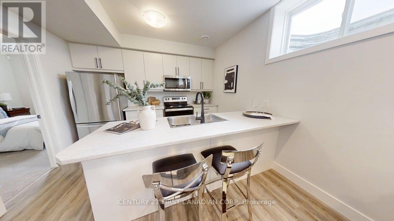 1233 Tulloch Avenue, London South, Ontario  N6M 0L8 - Photo 19 - X13693218