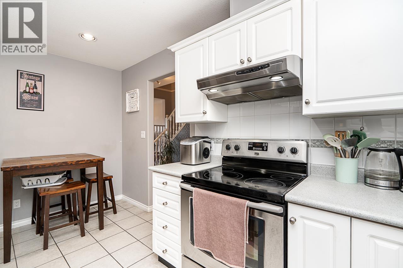 2 1130 Hachey Avenue, Coquitlam, British Columbia  V3K 2H4 - Photo 9 - R3156087