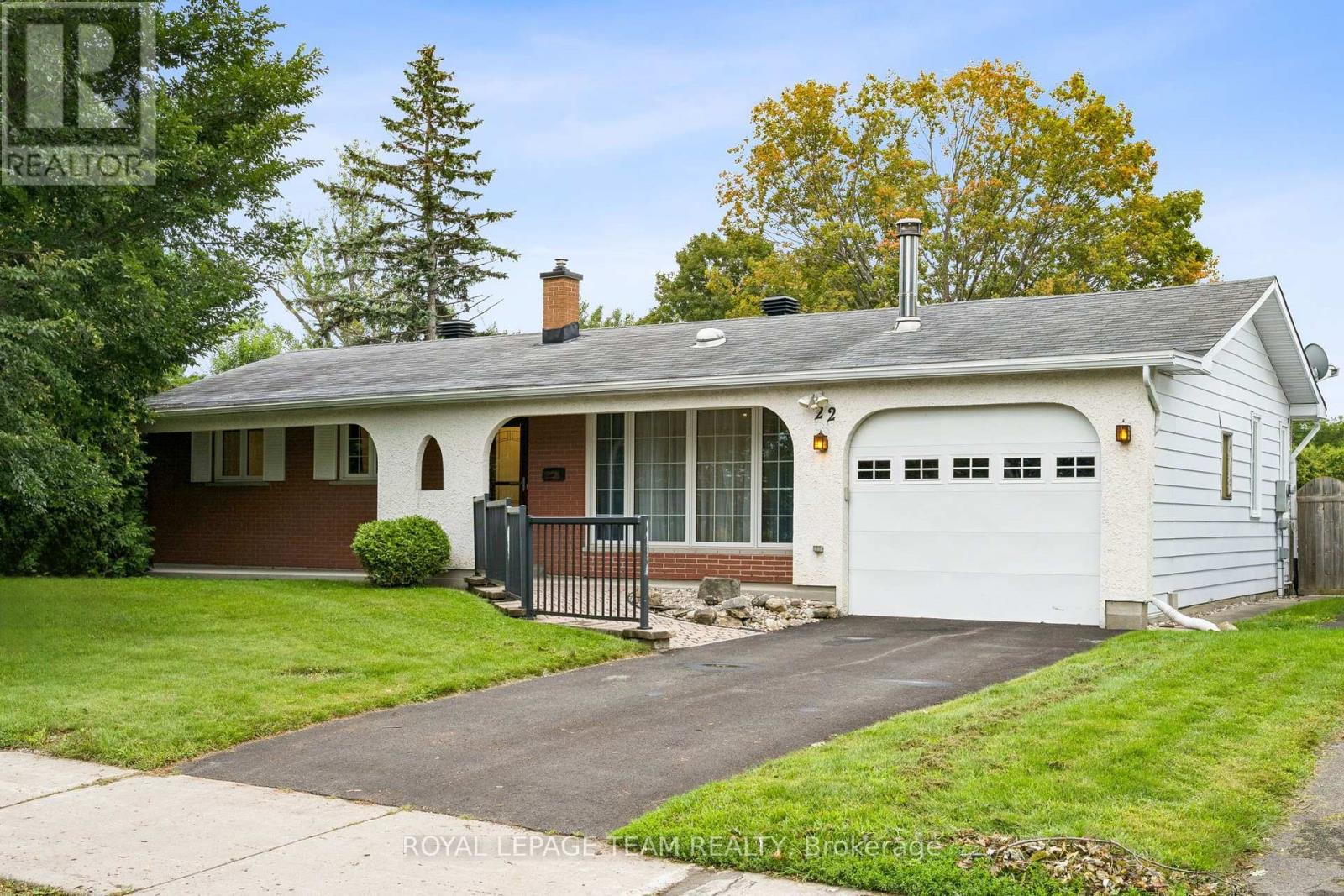 22 REDPINE DRIVE, Ottawa, Ontario