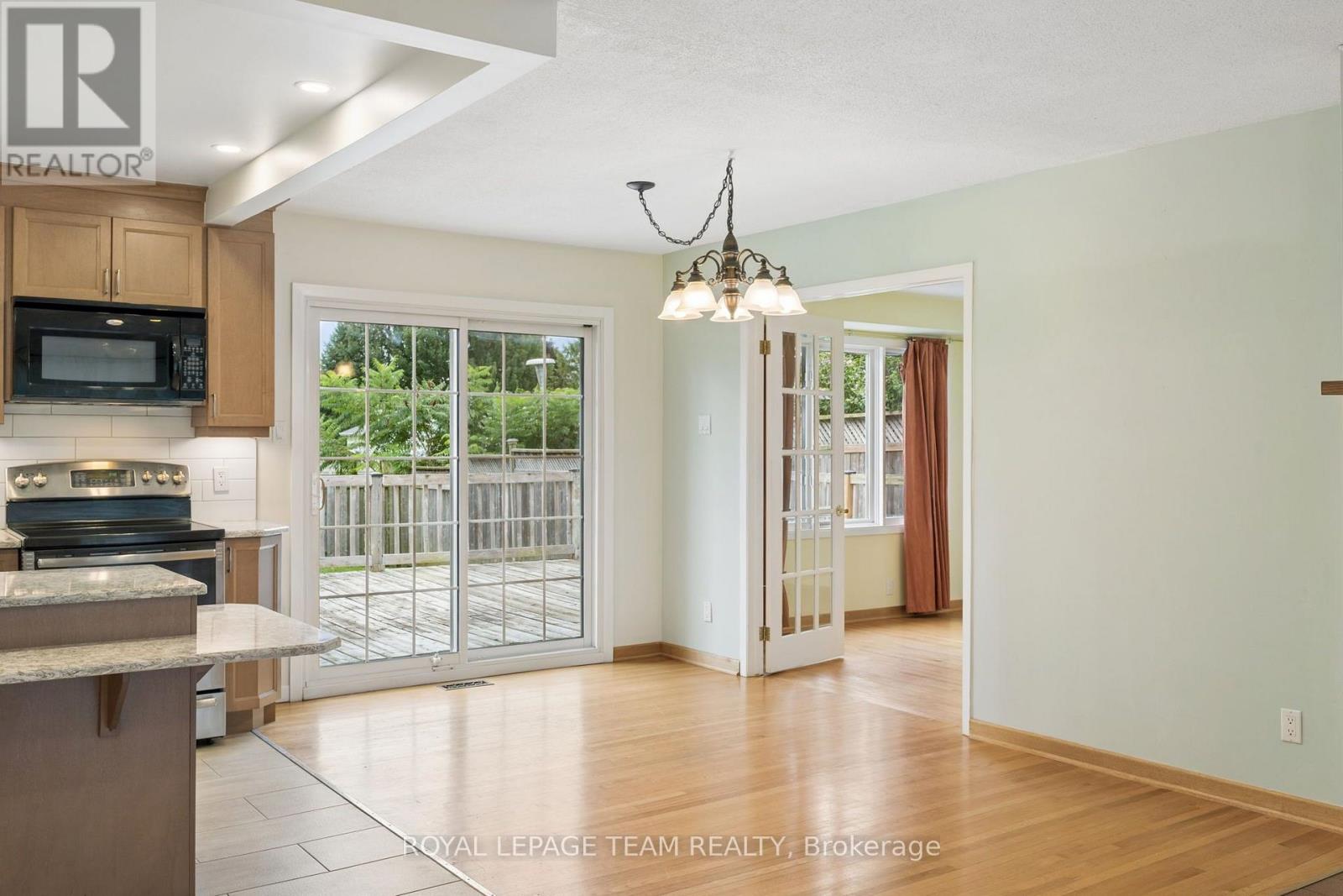 22 Redpine Drive, Ottawa, Ontario  K2E 6S9 - Photo 10 - X13693152