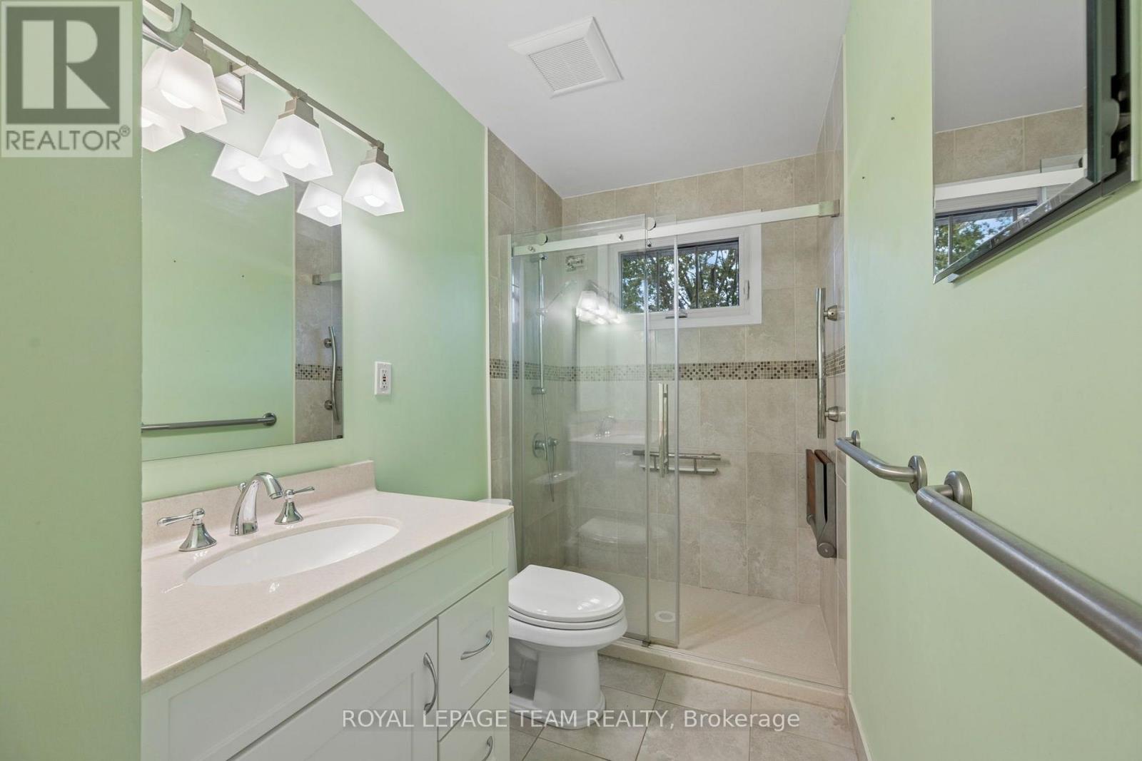 22 Redpine Drive, Ottawa, Ontario  K2E 6S9 - Photo 13 - X13693152