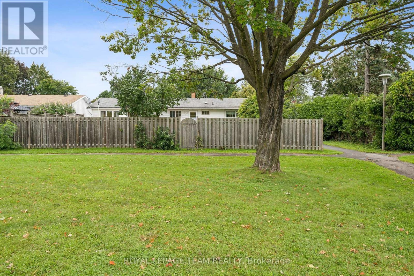 22 Redpine Drive, Ottawa, Ontario  K2E 6S9 - Photo 27 - X13693152