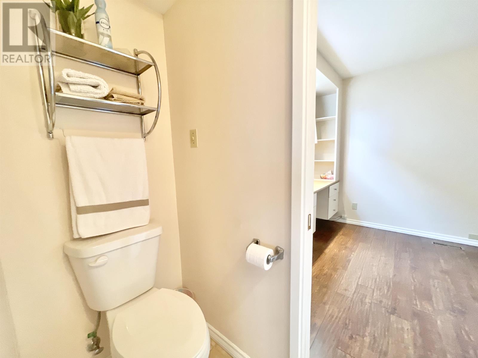 133 Memorial Ave, Dryden, Ontario  P8N 2M4 - Photo 11 - TB2602401