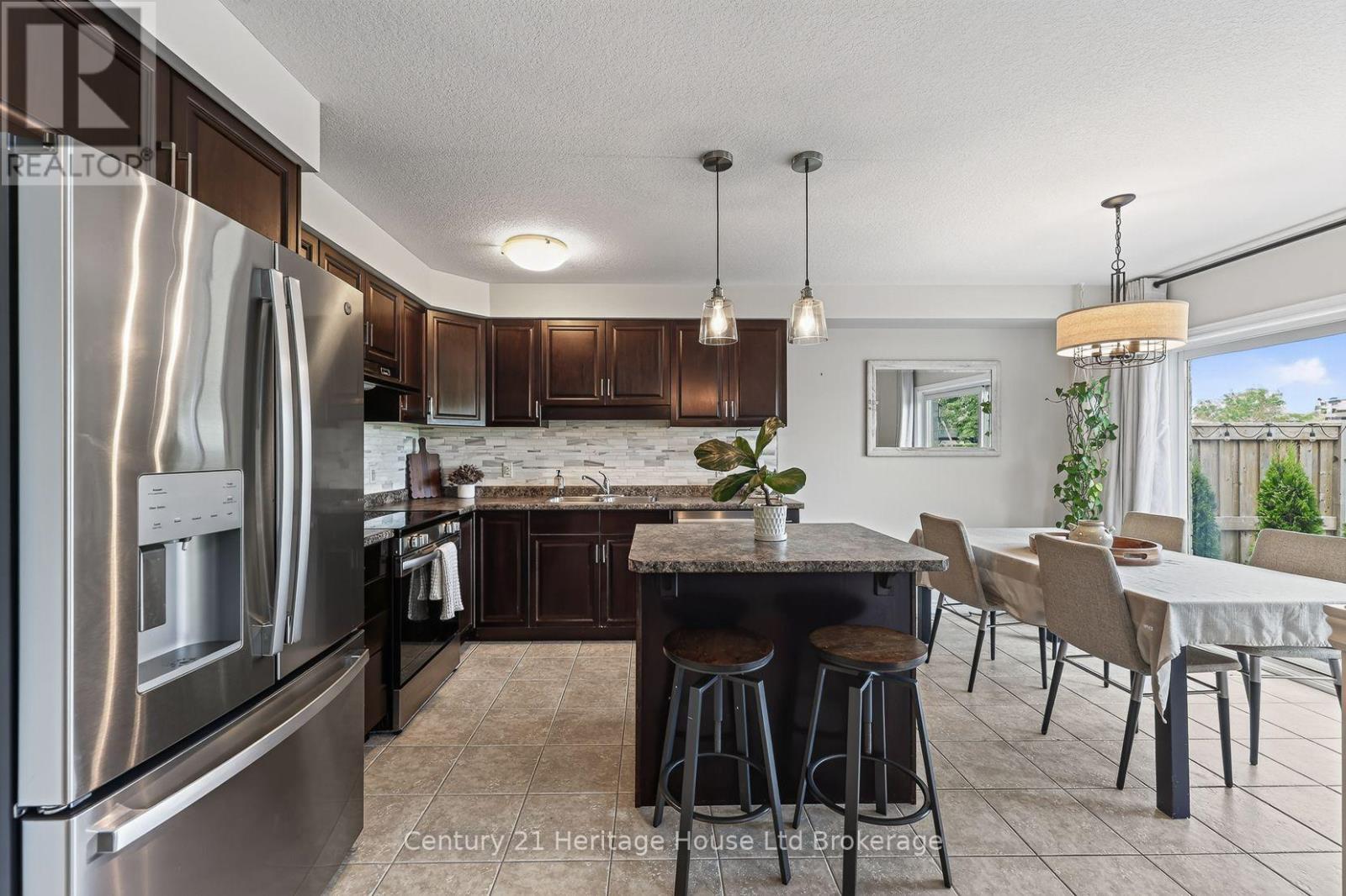 783 Frontenac Crescent, Woodstock, Ontario  N4V 0B1 - Photo 11 - X13693180