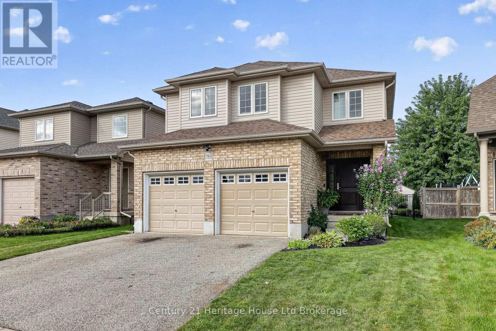 783 Frontenac Crescent, Woodstock, Ontario  N4V 0B1 - Photo 2 - X13693180