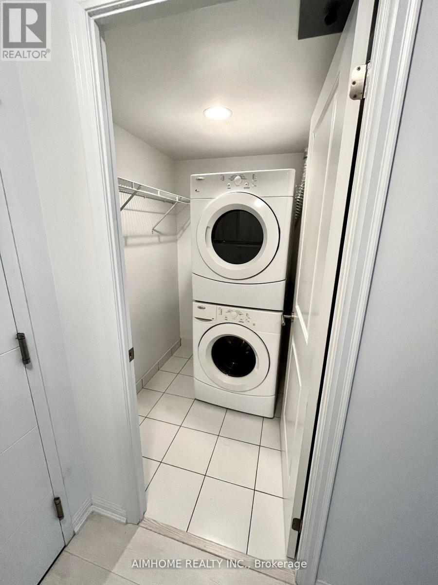 305 - 400 Adelaide Street E, Toronto, Ontario  M5A 4S3 - Photo 6 - C13693132