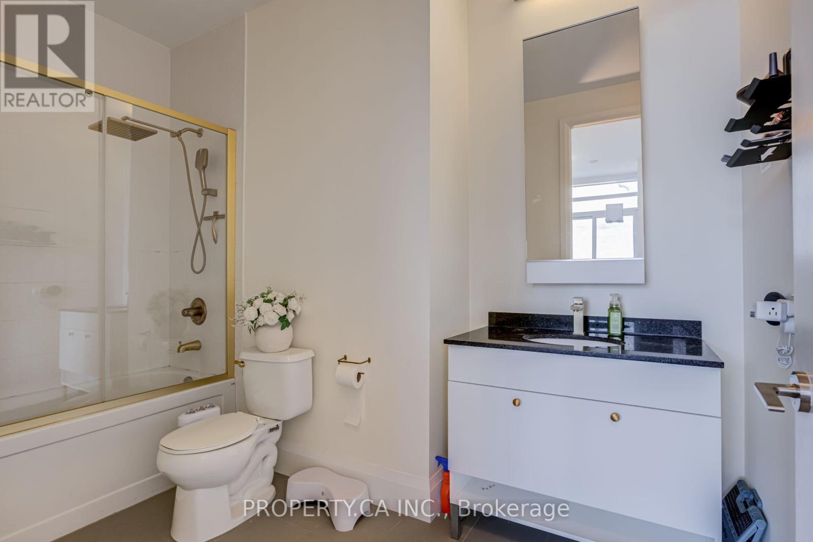 3404 - 500 Sherbourne Street, Toronto, Ontario  M4X 1K9 - Photo 14 - C13693158