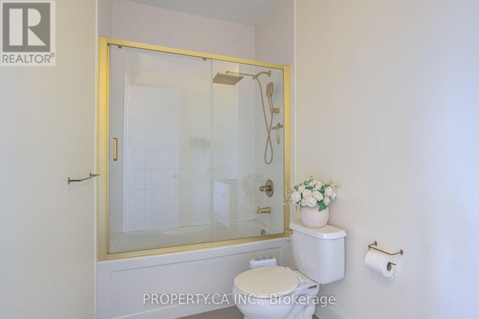 3404 - 500 Sherbourne Street, Toronto, Ontario  M4X 1K9 - Photo 15 - C13693158