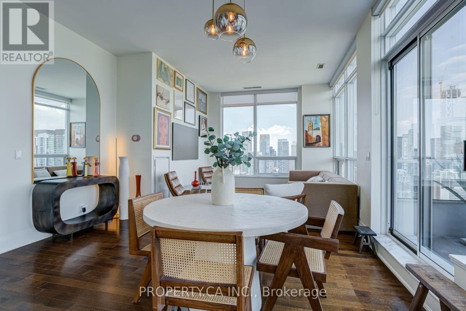 3404 - 500 Sherbourne Street, Toronto, Ontario  M4X 1K9 - Photo 3 - C13693158