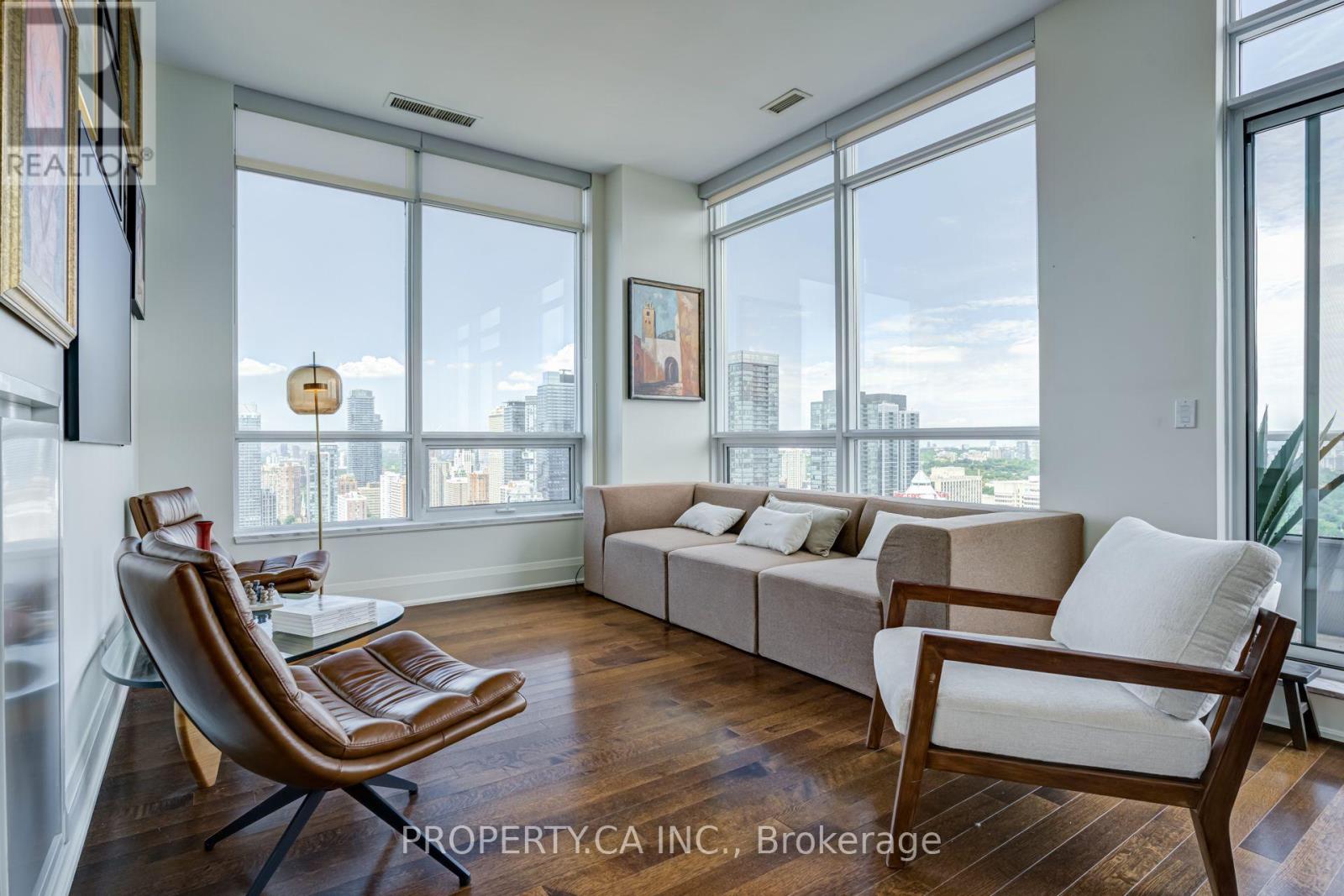 3404 - 500 Sherbourne Street, Toronto, Ontario  M4X 1K9 - Photo 4 - C13693158