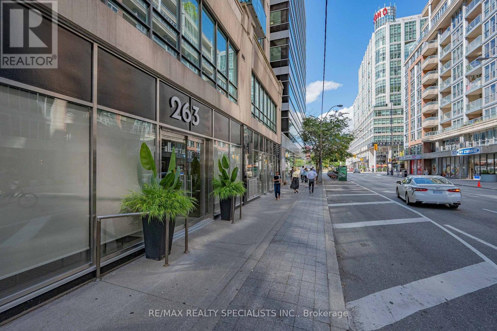 503 - 263 WELLINGTON STREET W, Toronto, Ontario