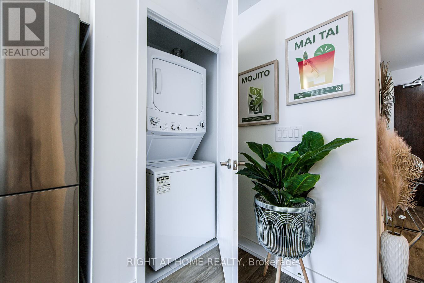 204 - 630 Greenwood Avenue, Toronto, Ontario  M4J 0A8 - Photo 25 - E13693130