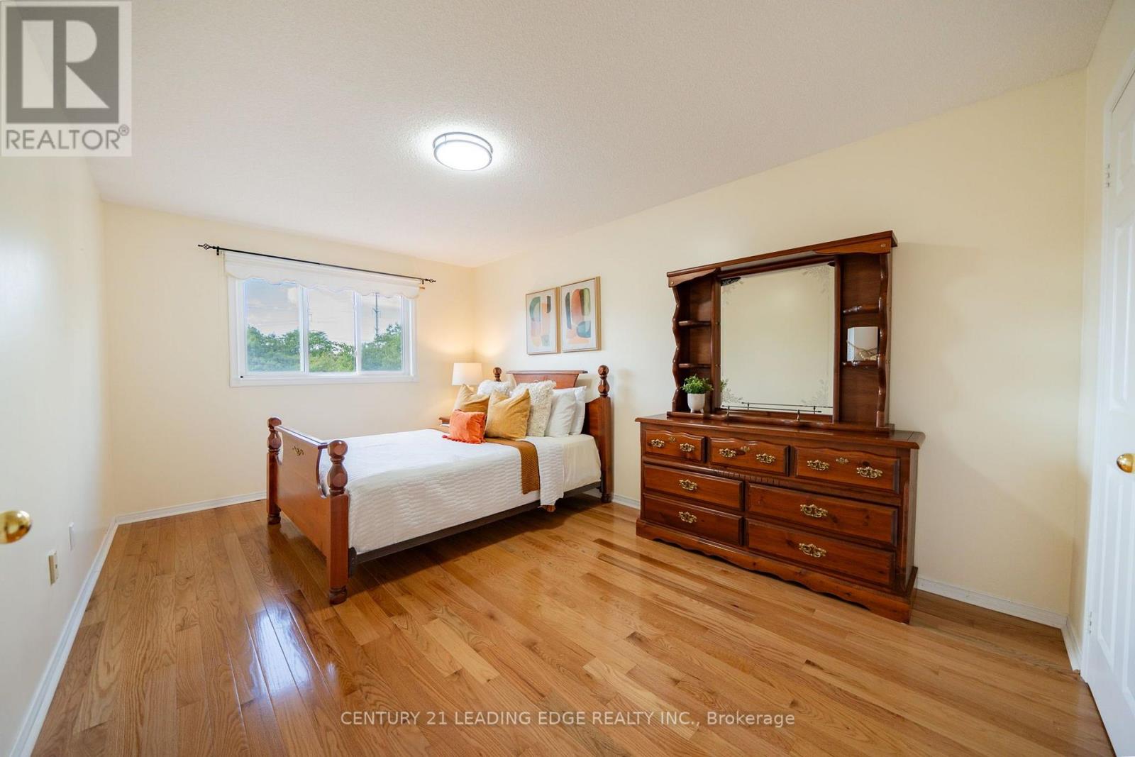 1595 Deerhurst Court, Pickering, Ontario L1V 6Y7 - Photo 21 - E13693220