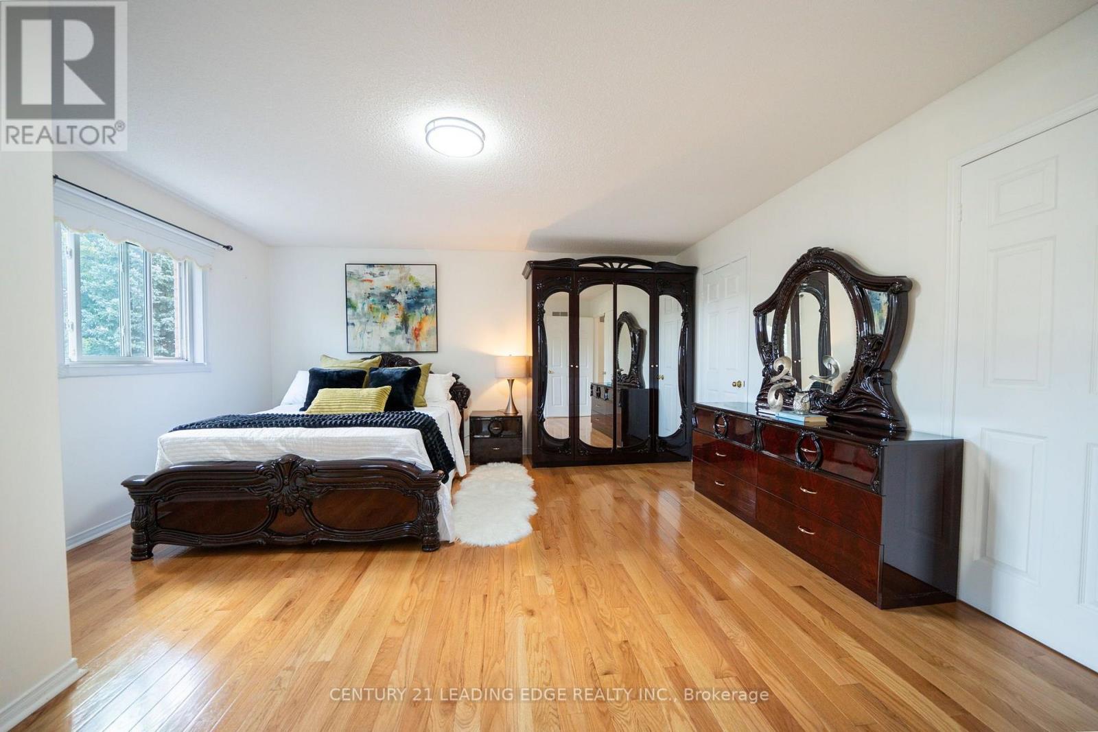 1595 Deerhurst Court, Pickering, Ontario L1V 6Y7 - Photo 25 - E13693220