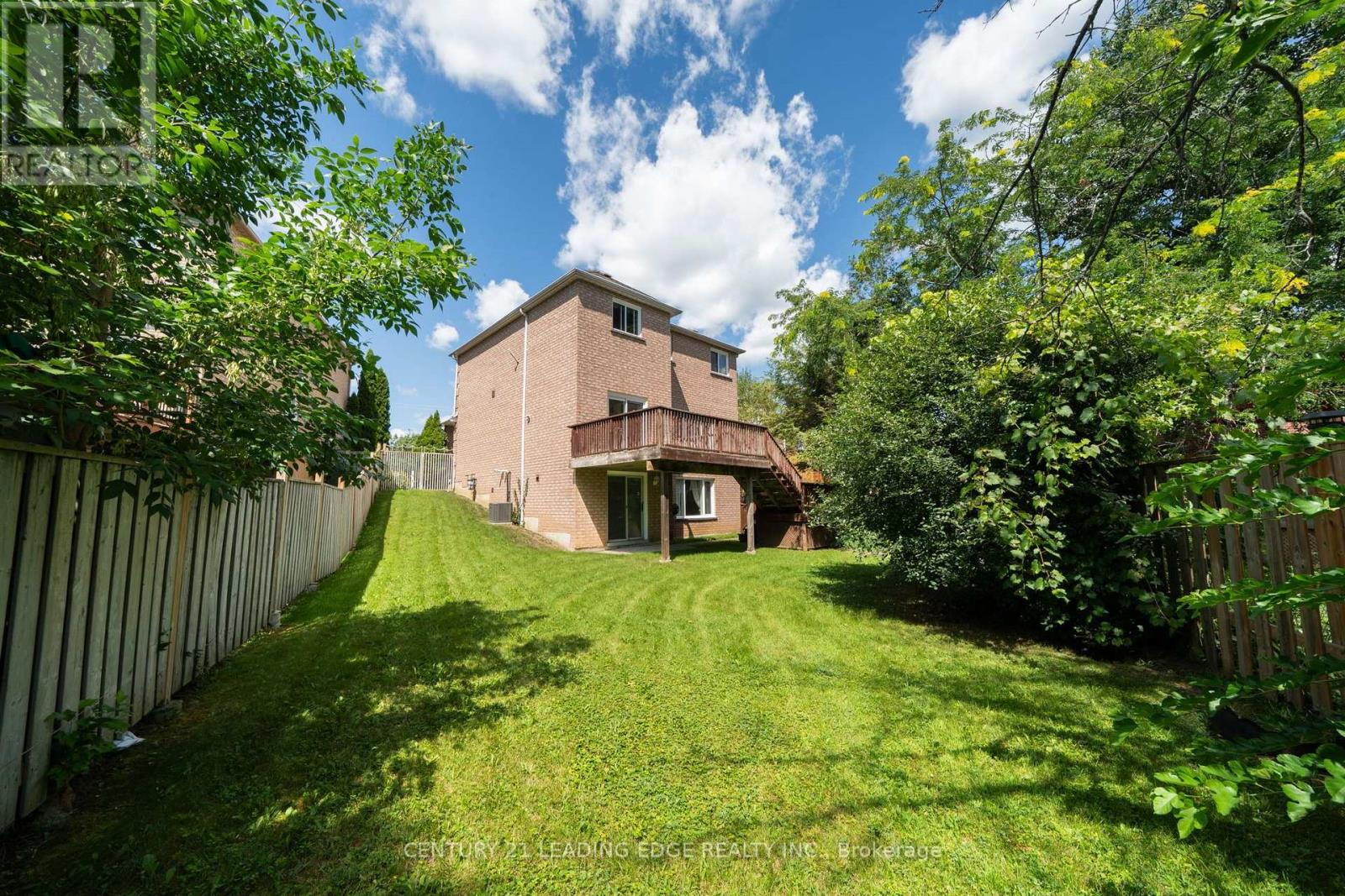 1595 Deerhurst Court, Pickering, Ontario L1V 6Y7 - Photo 44 - E13693220