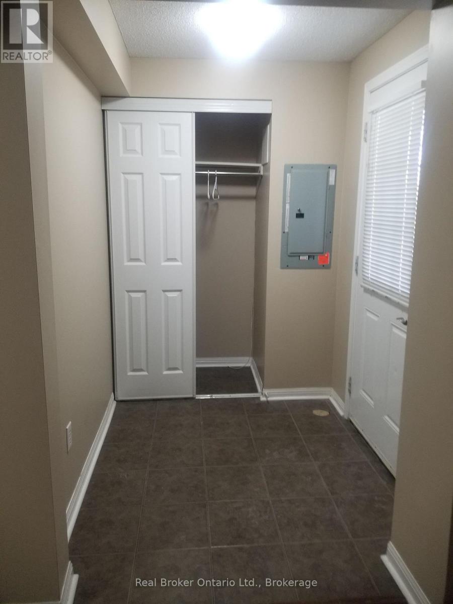 13 - 175 Stanley Street, Barrie, Ontario L4M 0G2 - Photo 3 - S13693128