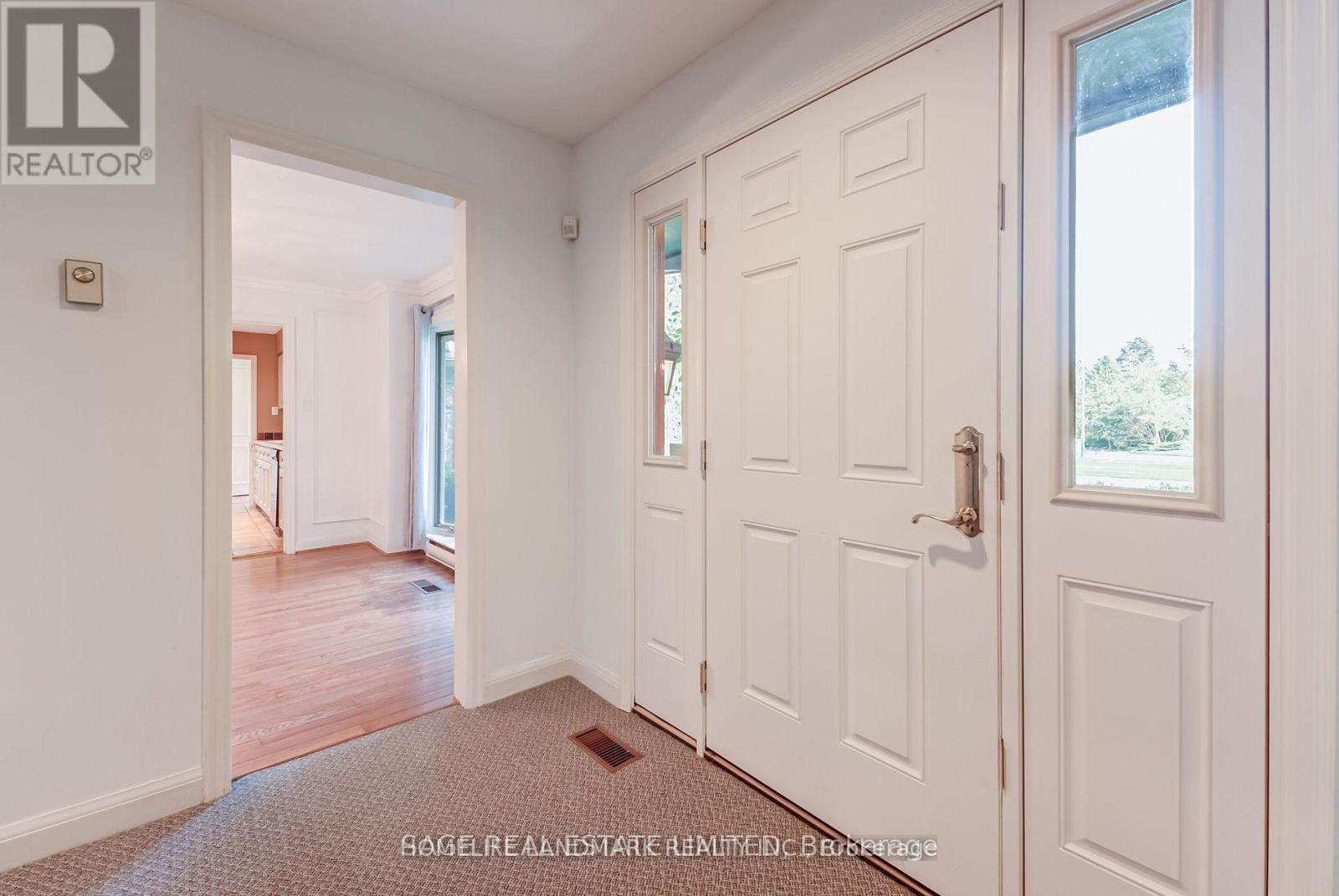 69 Fairway Heights Drive, Markham (Bayview Fairway-Bayview Country Club Estates), Ontario  L3T 3A7 - Photo 19 - N13693186