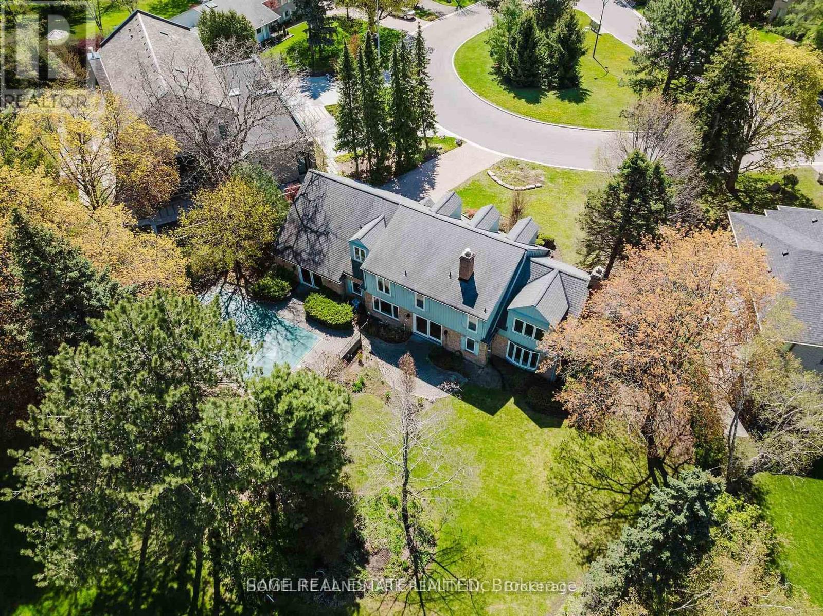 69 Fairway Heights Drive, Markham (Bayview Fairway-Bayview Country Club Estates), Ontario  L3T 3A7 - Photo 25 - N13693186
