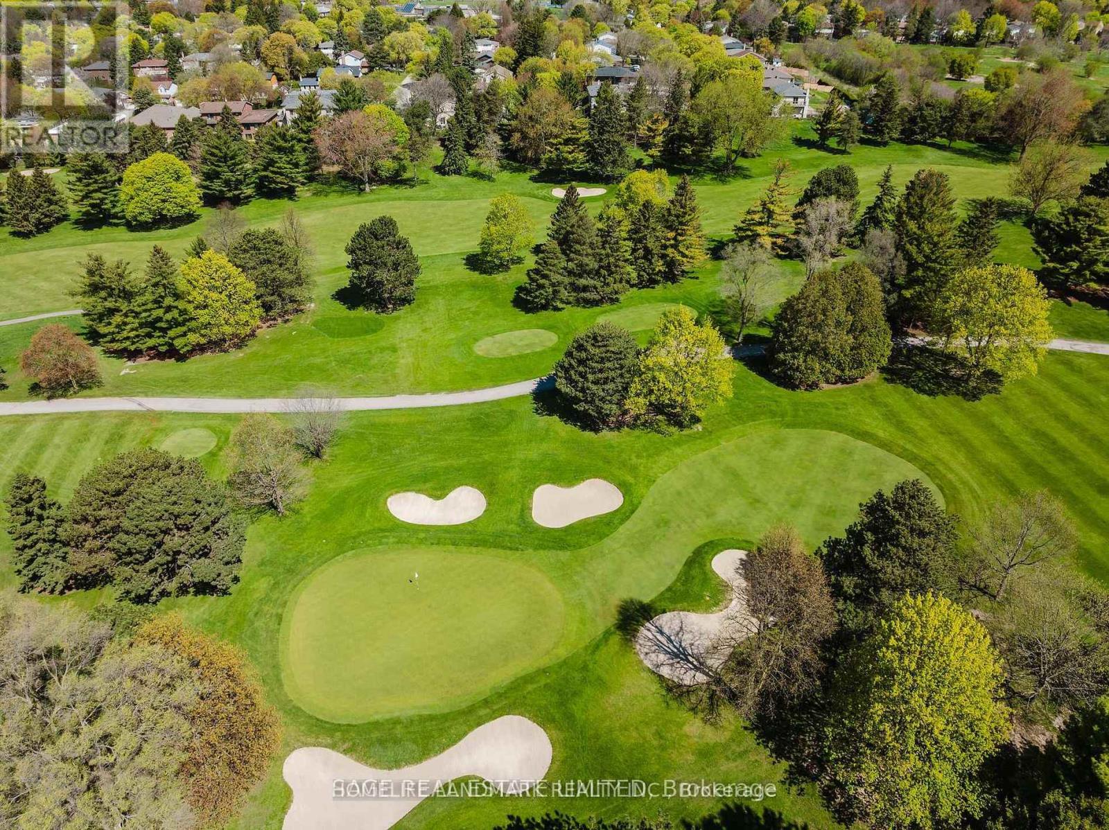 69 Fairway Heights Drive, Markham (Bayview Fairway-Bayview Country Club Estates), Ontario  L3T 3A7 - Photo 26 - N13693186