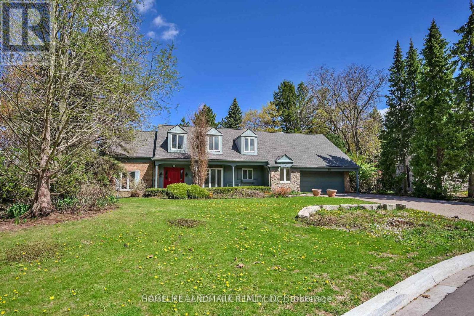 69 Fairway Heights Drive, Markham (Bayview Fairway-Bayview Country Club Estates), Ontario  L3T 3A7 - Photo 3 - N13693186